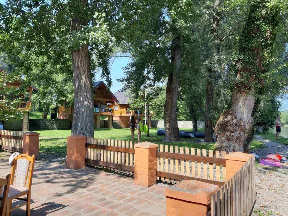 Etno Selo Bok Bed & Breakfast Vrhpolje Exterior photo